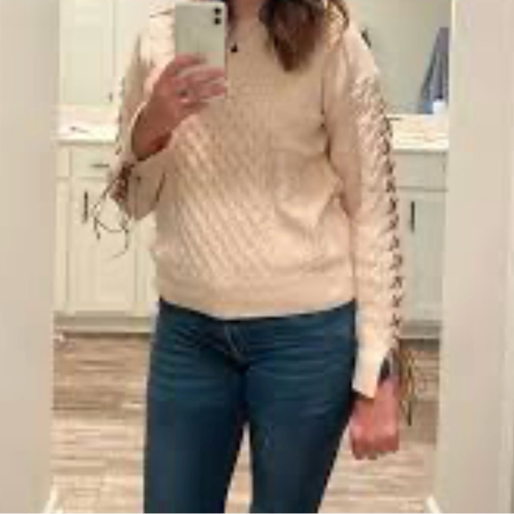 Hem & Thread long sleeve cable-knit pullover lace-up leather detail on sleeves - Picture 2 of 7